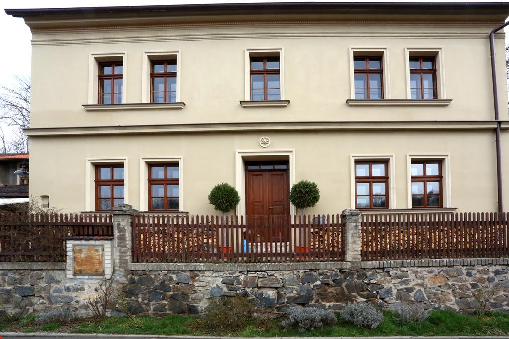 Penzion U Lasiku Unetice Zewnętrze zdjęcie
